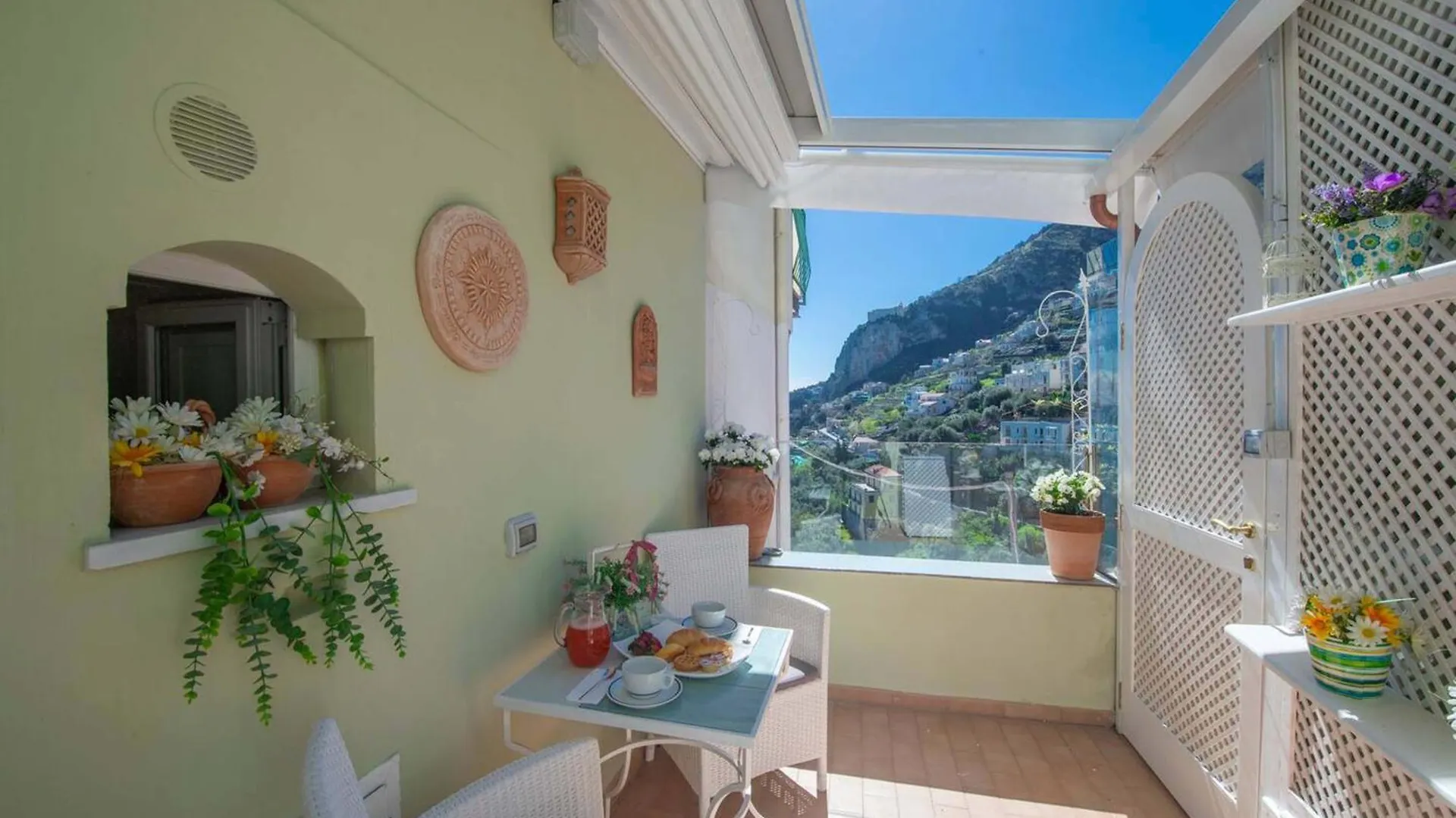 Amore Rentals - Villa Lauro Amalfi Italia